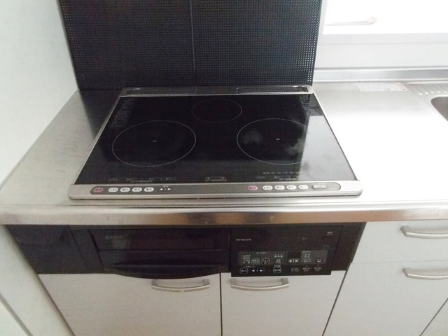 エリアＭのキッチン|3口IHコンロです！