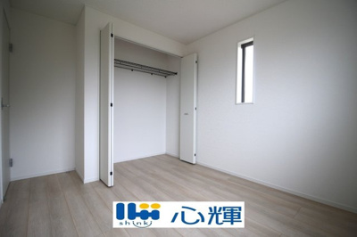 【洋室】 | クレイドルガーデン宇部市床波 第3（3号棟） | 住まう方でカスタマイズして頂けるシンプルなデザインの内装。ご自身で素敵な空間を創り上げられます。