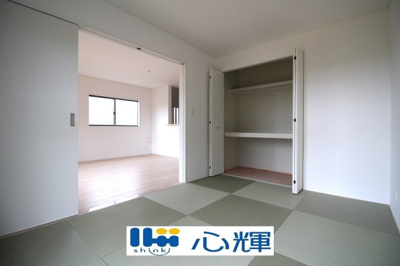 【和室】 | クレイドルガーデン宇部市床波 第3（3号棟） | リビングから続く和室はゲストルームとしても使用できます。




