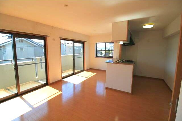 菊池郡菊陽町光の森３丁目の賃貸マンションの内装