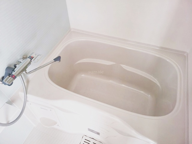 ＶＡＬＥＳＩＡ東十条の浴室|バスルームです☆