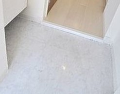 サンロレンツォKの玄関