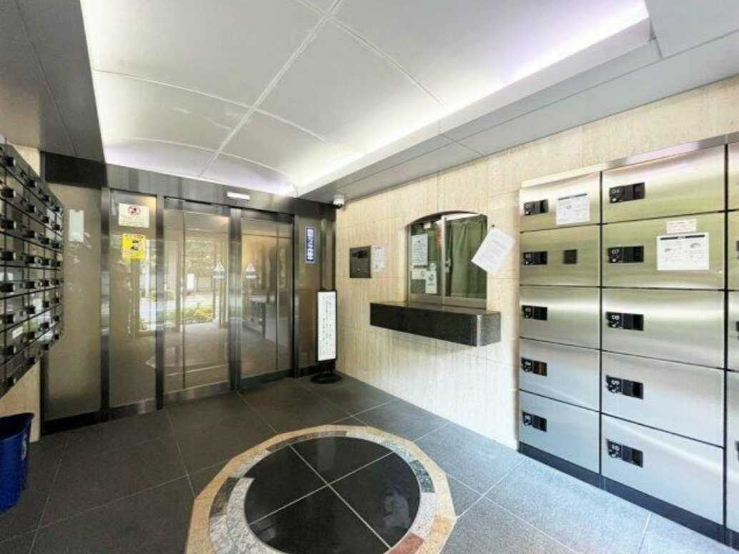 ロイヤルアメニティー池尻大橋　高層階　分譲賃貸　陽当たり良好のロビー