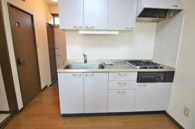 【キッチン】 | マルーンタウン