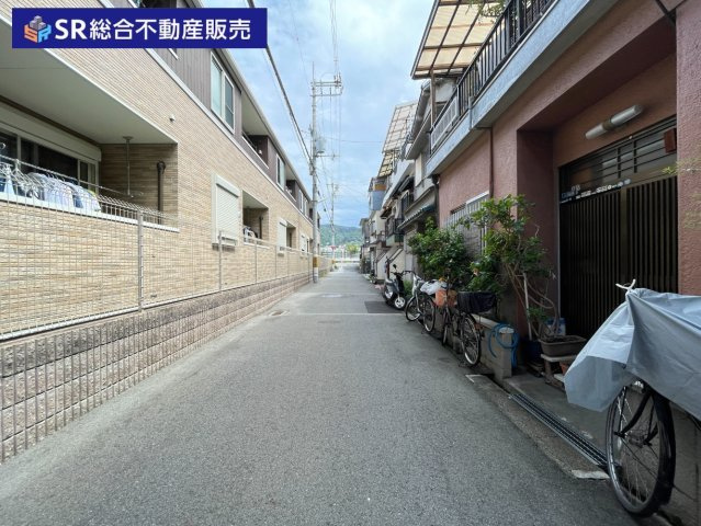 新池島町1丁目中古戸建の前面道路含む現地写真