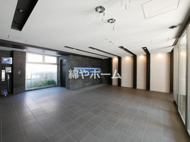 プレサンス玉造ザ・ライブのロビー|建物の内部です