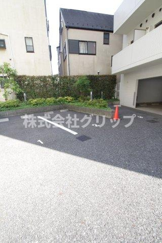 メインステージ川崎Ⅲの駐車場