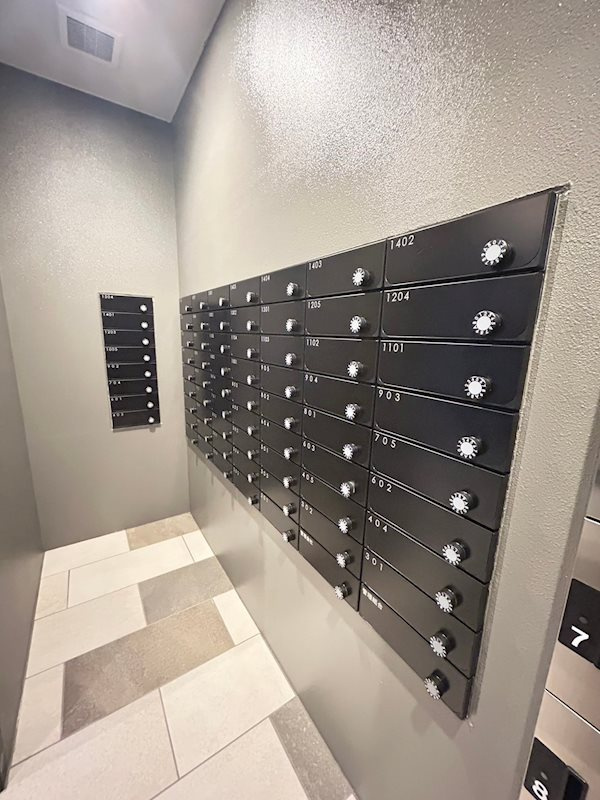 アドバンス三宮パルマの外観