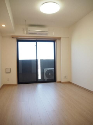 【居間・リビング】 | ルーブル三軒茶屋伍番館