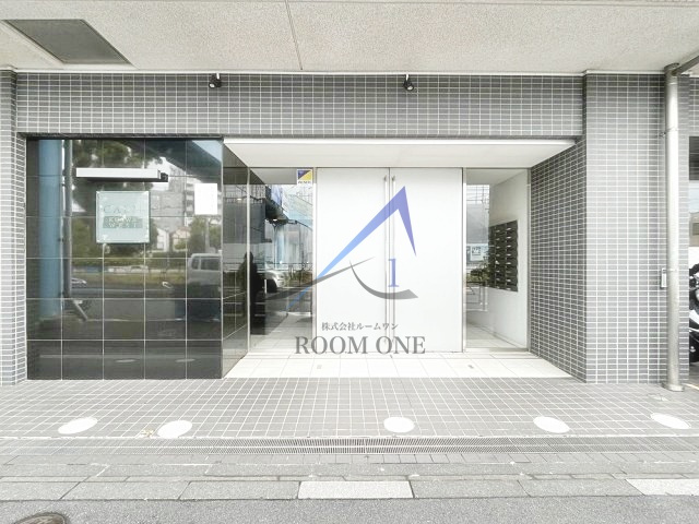 ＣＡＬＭ．ＫＯＩＷＡ　ＷＥＳＴ			のエントランス|エントランスです。