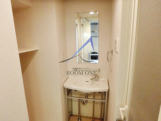 ＣＡＬＭ．ＫＯＩＷＡ　ＷＥＳＴ			の洗面所|洗面台です。