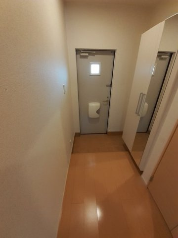 アリエッタⅡの玄関|他社様掲載物件もまとめてご紹介、ご案内可能です(^^)/