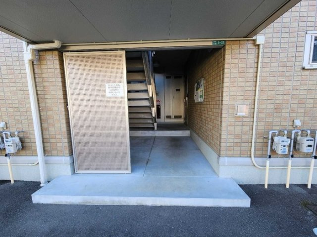 グレイスコート　A棟のエントランス