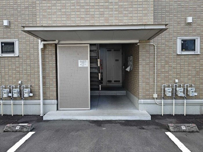 グレイスコート　A棟のエントランス