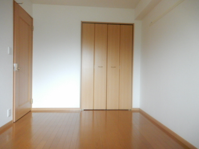 リシアンサス　ポピーの寝室