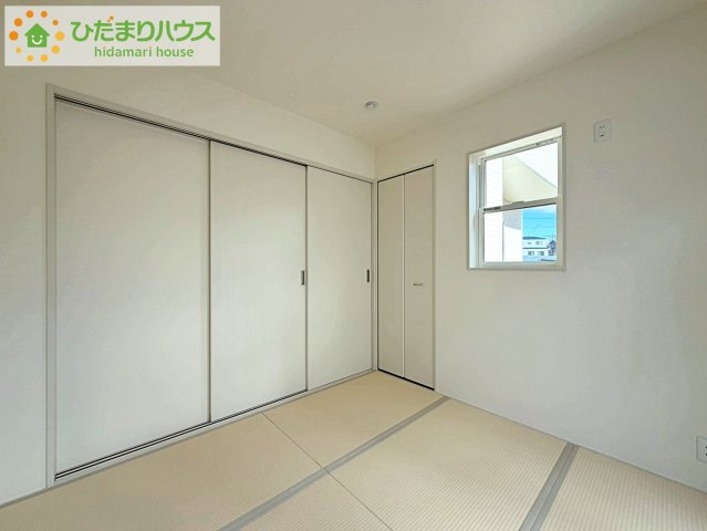 リーブルガーデン須賀川森宿第8　新築戸建　2号棟の和室|客間としてもお子様のプレイルームとしてもご活用頂けます。将来は寝室としても利用でき二階に上がらず生活導線を作ることができ大変重宝するスペース！