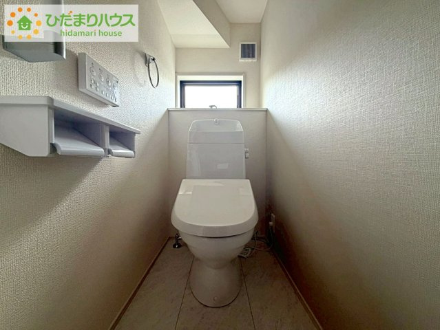 リーブルガーデン須賀川森宿第8　新築戸建　4号棟のトイレ|温水洗浄便座ついてます(^^♪