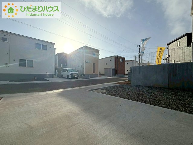 リーブルガーデン須賀川森宿第8　新築戸建　4号棟の駐車場|ご家族でお車に乗る方に！駐車場2台分あります！