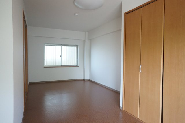 エターナルシティー公園　１号館の内装