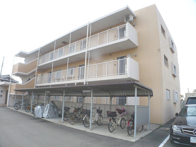 エコニシフタミの外観