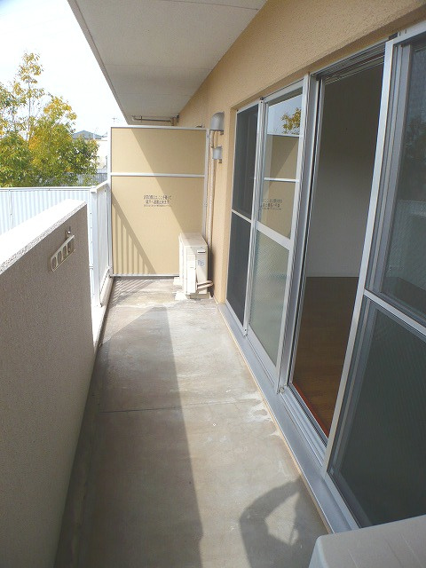 エコニシフタミのバルコニー