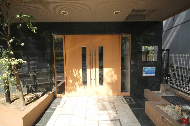 【エントランス】