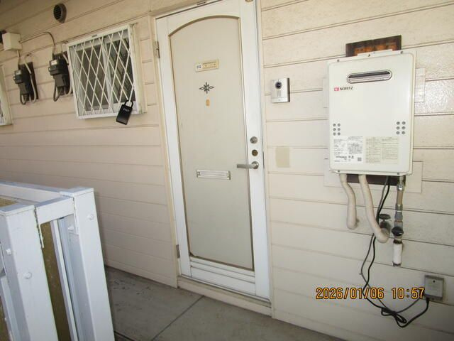 スグー二山手の玄関