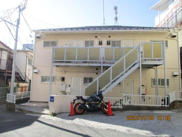 スグー二山手の外観