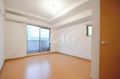 【居間・リビング】 | Ｃｏｍｆｏｒ志村Ａ | 洋室のお部屋です。