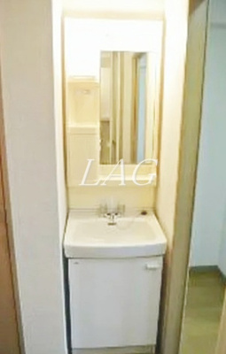 【洗面所】 | グランヴァン東池袋 | 洗面台です。