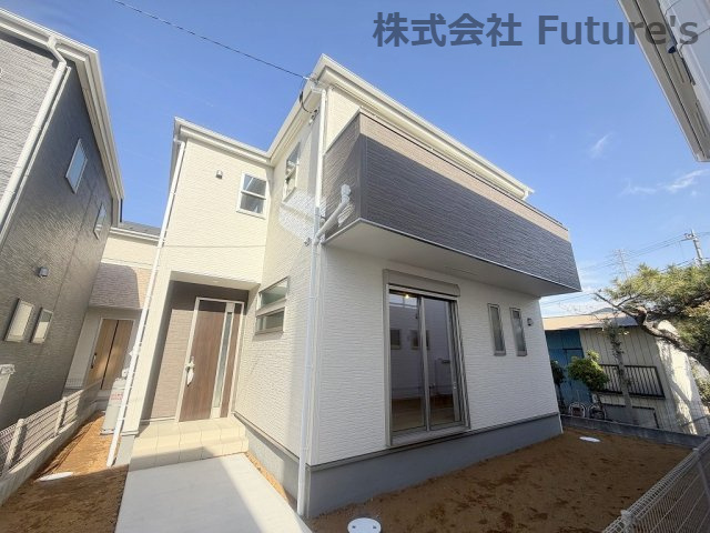 三郷市彦糸1丁目　新築戸建　全4棟　2号棟の外観|「吉川」駅バス8分・「新三郷」駅バス12分、『彦糸一丁目北』停歩2分 