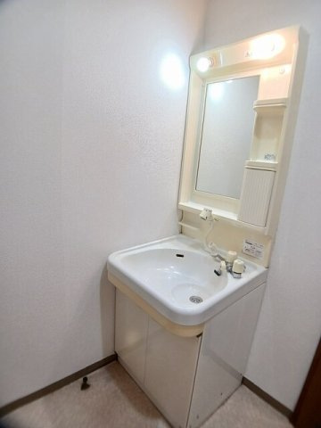 ハイム　アリオン　　刈谷市近郊の賃貸はクラスホーム刈谷店の洗面所|忙しい朝には欠かせない洗面所です