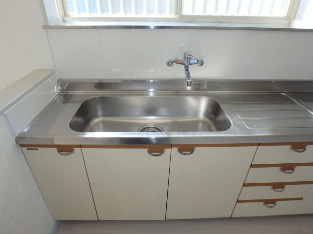 日高市貸家の設備|エアコン付