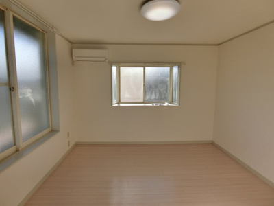 【洋室】 | 日高市貸家 | 8帖の洋室