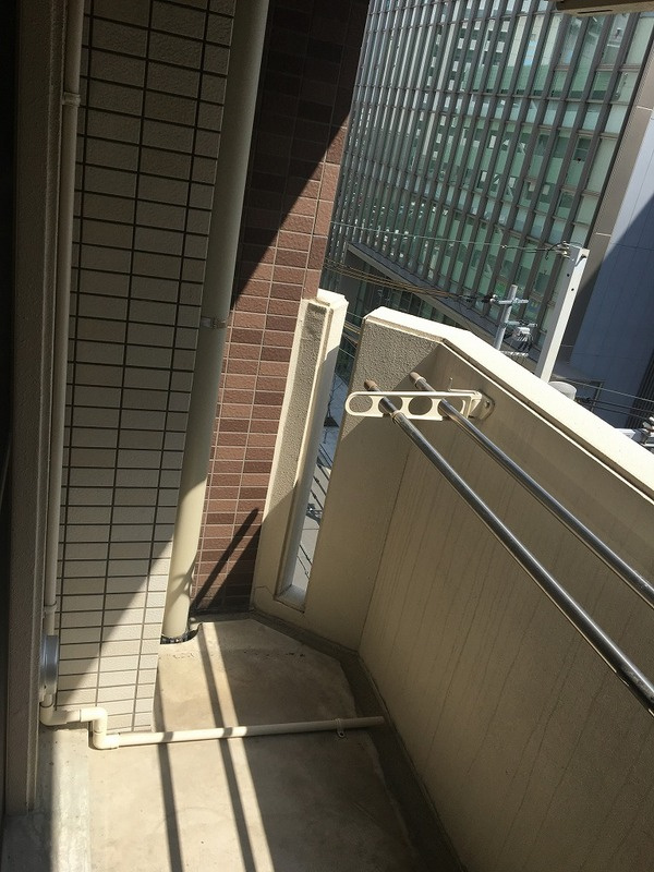 アネシス新大阪のバルコニー