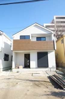 【外観】 | 【仲介手数料無料！！】府中市日新町１丁目　新築戸建て（全1棟）1号棟　6190万円 | 令和８年1月１３日撮影　建築中