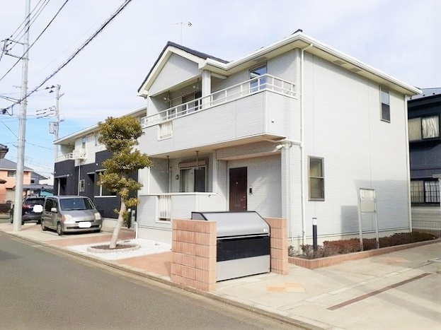 藤沢市本鵠沼３丁目のアパート