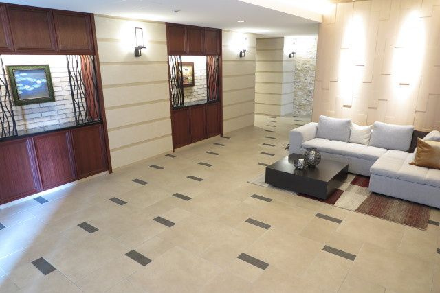 スプランディッド大阪ＷＥＳＴのエントランス