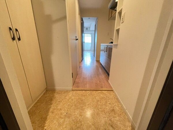 スプランディッド大阪ＷＥＳＴの玄関