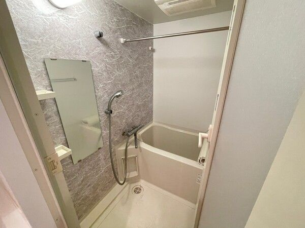 スプランディッド大阪ＷＥＳＴの浴室