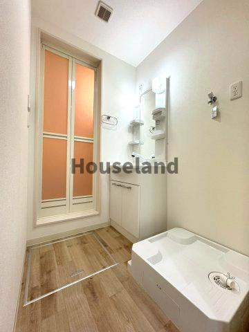 フジパレス市駅東イーストの洗面所