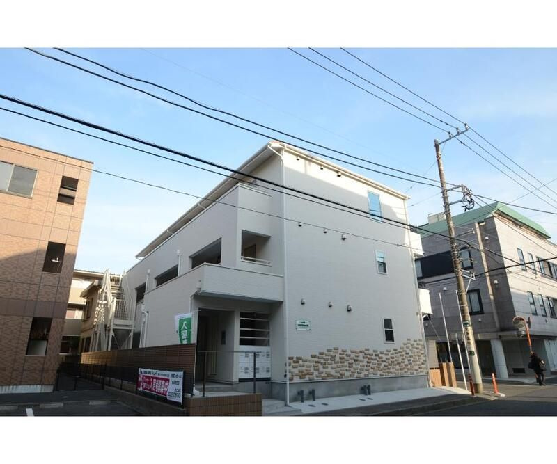 シャトン横浜上大岡の外観