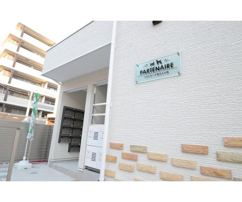 シャトン横浜上大岡のエントランス