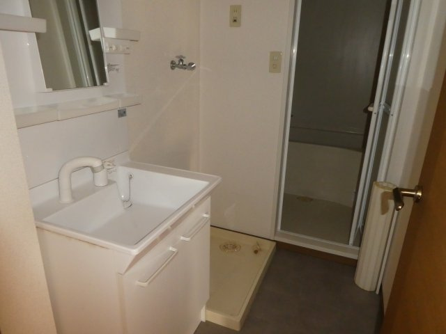 ソレアード北仁川の洗面所