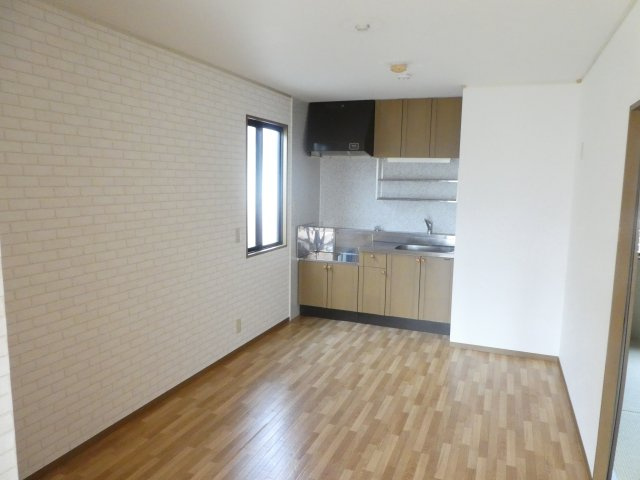 ソレアード北仁川の居間・リビング