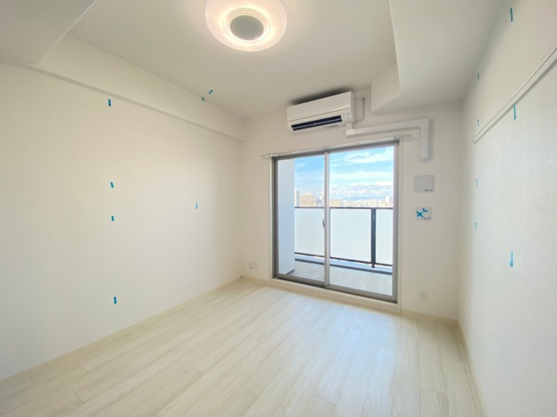 エステムコート大阪WESTⅡの居間・リビング