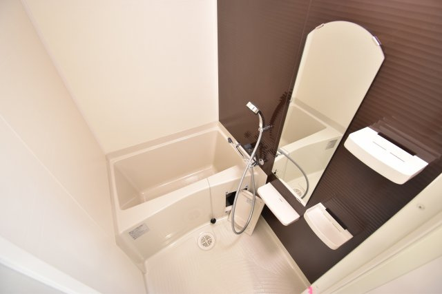 Luxe西長堀の浴室