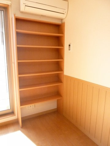 グランカルム津田沼の収納|整理棚も付いてます