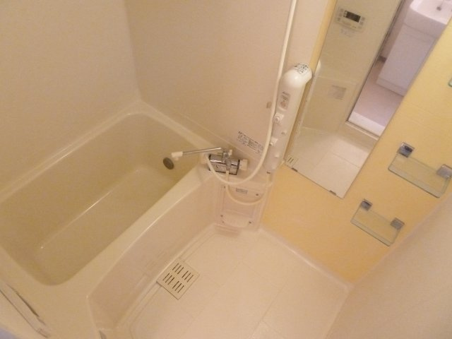 グランカルム津田沼の浴室|広いお風呂は疲れも癒されますね♪ミストサウナも付いてます