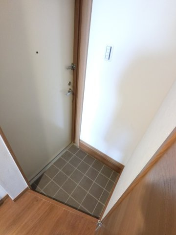 コネクトパークヒルズ神明町の玄関|※反転タイプ